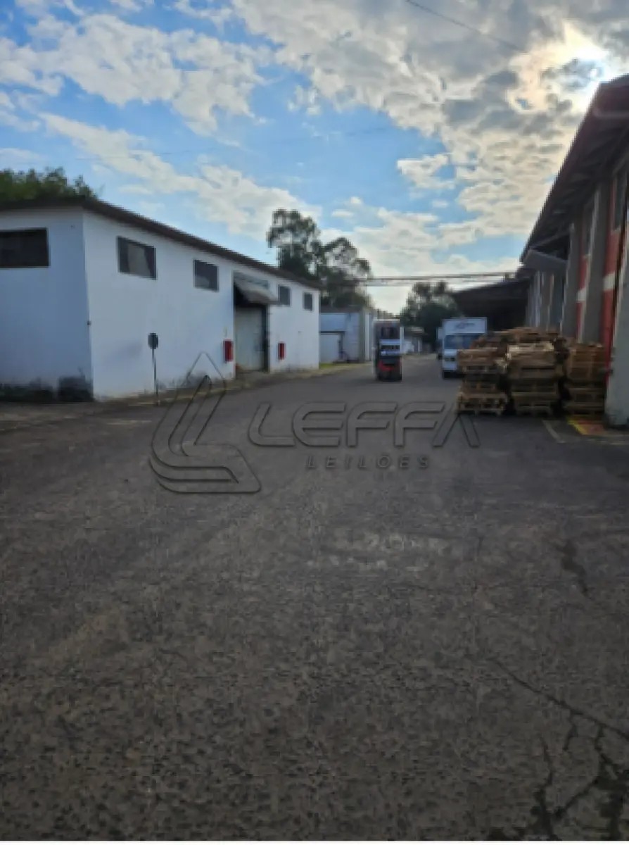 LOTE 001 - UM COMPLEXO INDUSTRIAL, EDIFICADO SOBRE UM TERRENO COM ÁREA TOTAL DE 52.071,98 M², LOCALIZADO NA RS-239, Nº 5.966, NO MUNICÍPIO DE CAMPO BOM/RS, EM REGIÃO DE FÁCIL ACESSO E COM RELEVANTE POTENCIAL LOGÍSTICO E INDUSTRIAL.