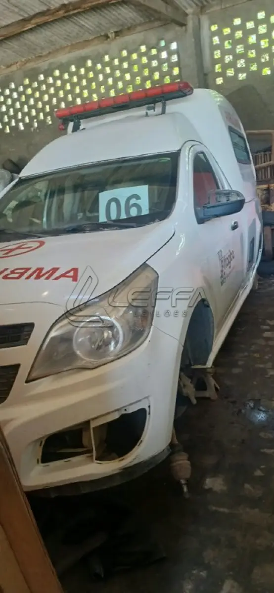 LOTE 006 - CHEVROLET MONTANA AMBULÂNCIA (SUCATA)