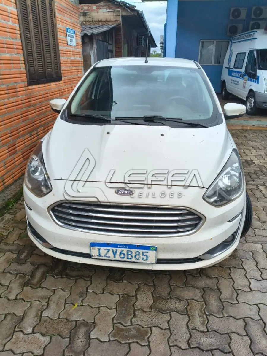 LOTE 010 - FORD KA SEDAN TITANIUM 1.5
