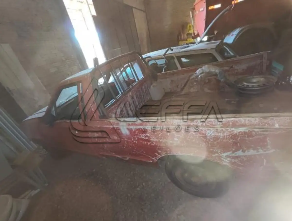 LOTE 006 - FORD PAMPA 1.8