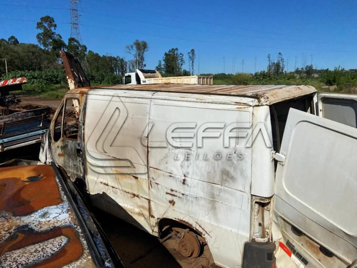 LOTE 052 - Veículo; Marca: Fiat; Modelo: Ducato Cargo; Ano de Fabricação: 2010/2016
