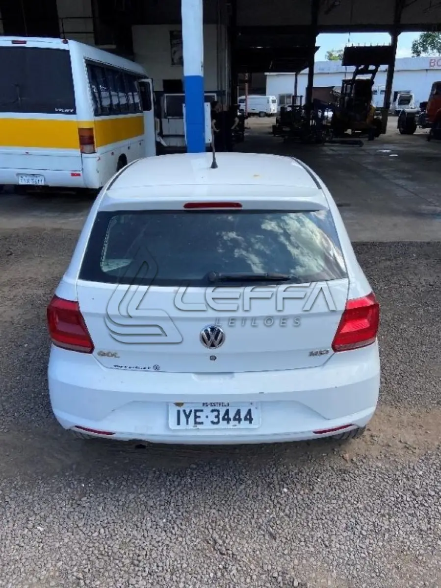 LOTE 059 - Veículo; Marca: Volkswagen; Modelo: Gol; Número de Chassi: 9BWAB45U7JT068531; Ano de Fabricação: 2017; Placa:IYE-3444