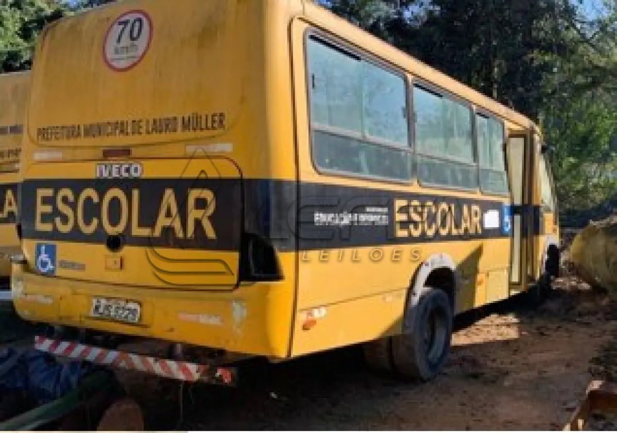 LOTE 007 - ÔNIBUS ESCOLAR IVECO CITYCLASS E 70C16
