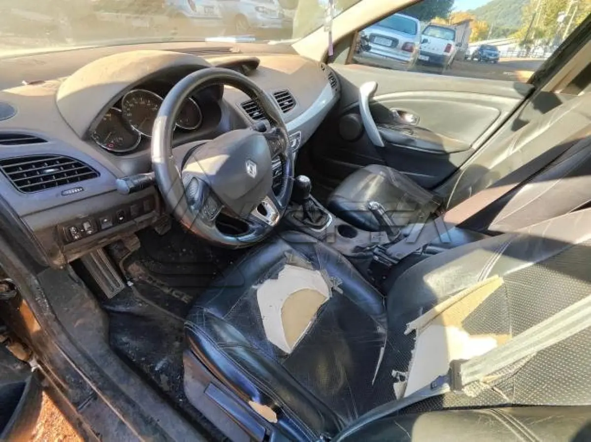 LOTE 001 - RENAULT FLUENCE DYN 2.0