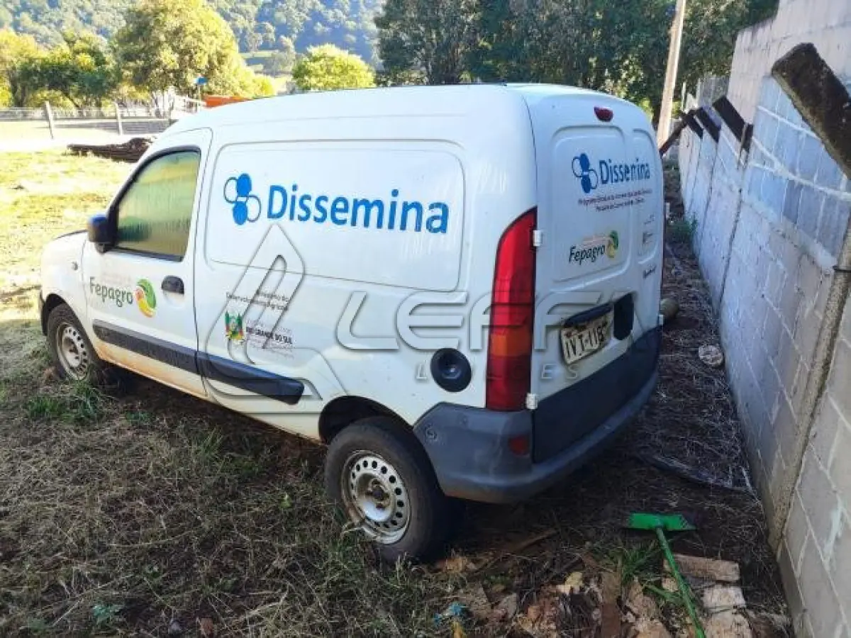LOTE 005 - CAMIONETE FURGÃO RENAULT KANGOO EXPRESS 1.6