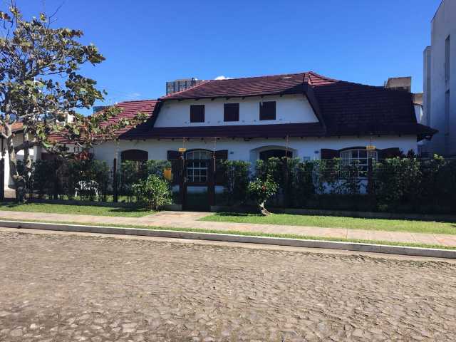 IMÓVEL NA RUA SALDANHA GAMA, TORRES/RS