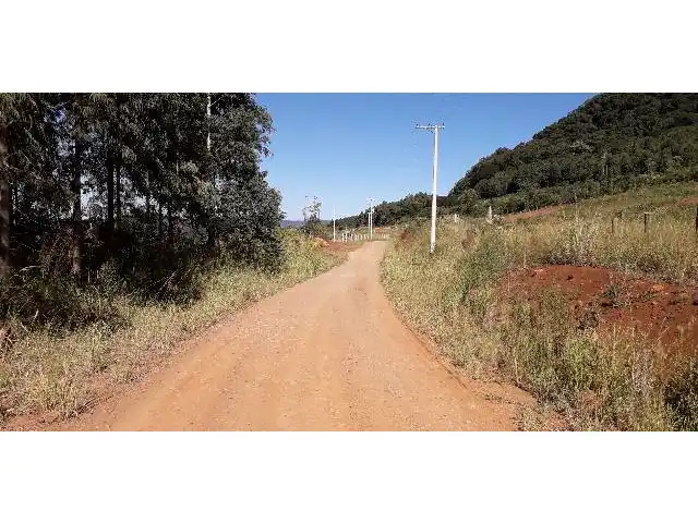 Área Rural, de 30.000,00 m², no lugar denominado Chapadão, em Canela/RS