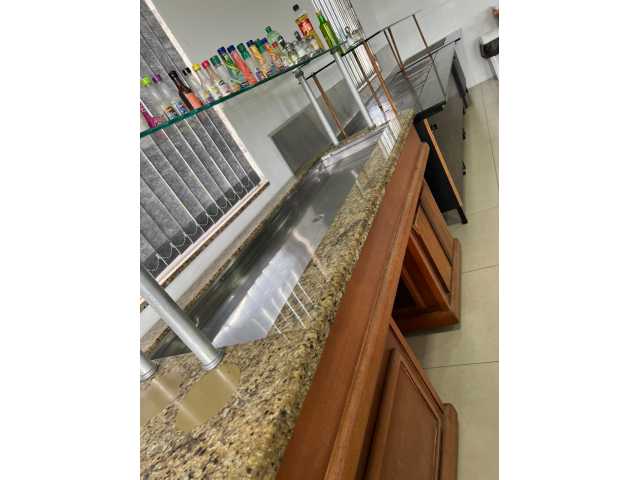 BUFFET ARTESANAL COM CHAPA DE FOGÃO À LENHA (ELÉTRICO) E BUFFET DE SALADAS FRIO