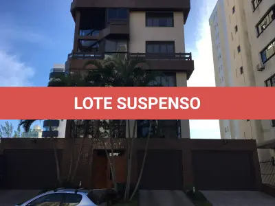 LOTE 001 - APARTAMENTO E BOA NO ED. LONGH BEACH NO CENTRO EM TORRES/RS