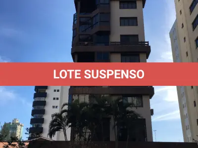 LOTE 001 - APARTAMENTO E BOA NO ED. LONGH BEACH NO CENTRO EM TORRES/RS