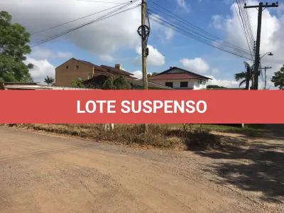 LOTE 001 - Terreno, com benfeitorias, na Rua Salina, em Torres/RS