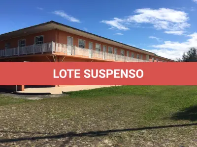 LOTE 004 - UM TERRENO URBANO, COM UM PRÉDIO UTILIZADO COMO HOTEL  EM ARROIO DO SAL/RS