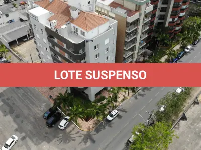 LOTE 001 - Apartamento 703 e Box 06, do Edifício Marichien no Centro de Torres/RS