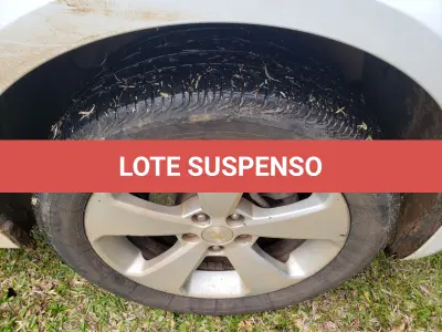 LOTE 001 - UM VEÍCULO GM/CHEVROLET CRUZE 1.8, PLACAS IVU-7610, ANO 2014/2014