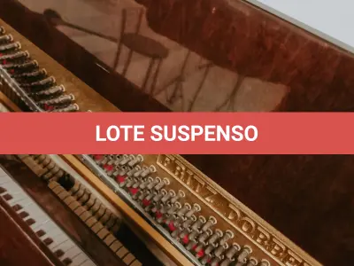 LOTE 001 - Piano Vertical Fritz Dobbert