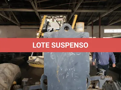 LOTE 008 - MOTONIVELADORA NEW HOLLAND, RG140B, diesel, ano e modelo 2009