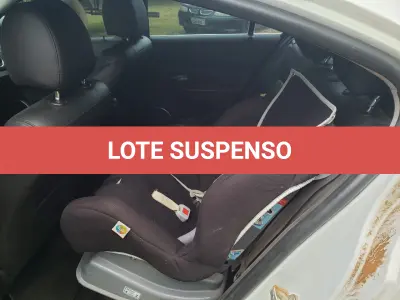 LOTE 001 - UM VEÍCULO GM/CHEVROLET CRUZE 1.8, PLACAS IVU-7610, ANO 2014/2014