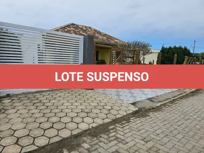 LOTE 001 - UM TERRENO URBANO, COM BENFEITORIAS, Lote 30 Quadra 32, na Praia Rainha do Mar em Xangri-lá RS