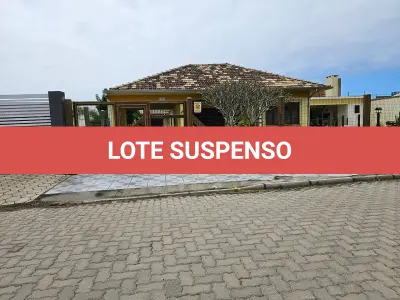 LOTE 001 - UM TERRENO URBANO, COM BENFEITORIAS, Lote 30 Quadra 32, na Praia Rainha do Mar em Xangri-lá RS