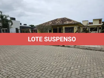 LOTE 001 - UM TERRENO URBANO, COM BENFEITORIAS, Lote 30 Quadra 32, na Praia Rainha do Mar em Xangri-lá RS