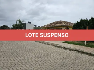 LOTE 001 - UM TERRENO URBANO, COM BENFEITORIAS, Lote 30 Quadra 32, na Praia Rainha do Mar em Xangri-lá RS