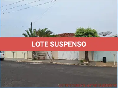 LOTE 250 - Casa / ESTADO: SP / CIDADE: ADOLFO / CENTRO