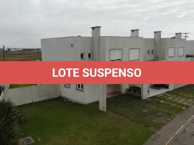 LOTE 001 - UMA CASA DE Nº 08 (OITO) DA QUADRA Nº 06 (SEIS) DO CONDOMÍNIO HORIZONTAL DE RESIDÊNCIAS “ATLANTIS” (PATEO MARBELLA) NO MUNICÍPIO DE XANGRI-LÁ/RS