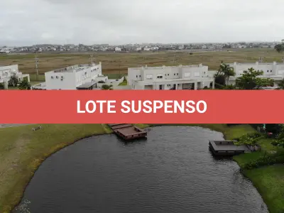 LOTE 001 - UMA CASA DE Nº 08 (OITO) DA QUADRA Nº 06 (SEIS) DO CONDOMÍNIO HORIZONTAL DE RESIDÊNCIAS “ATLANTIS” (PATEO MARBELLA) NO MUNICÍPIO DE XANGRI-LÁ/RS