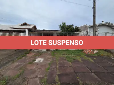 LOTE 001 - Terreno Urbano com benfeitorias, NA RUA VISCONDE DE PELOTAS, 210 em Torre RS