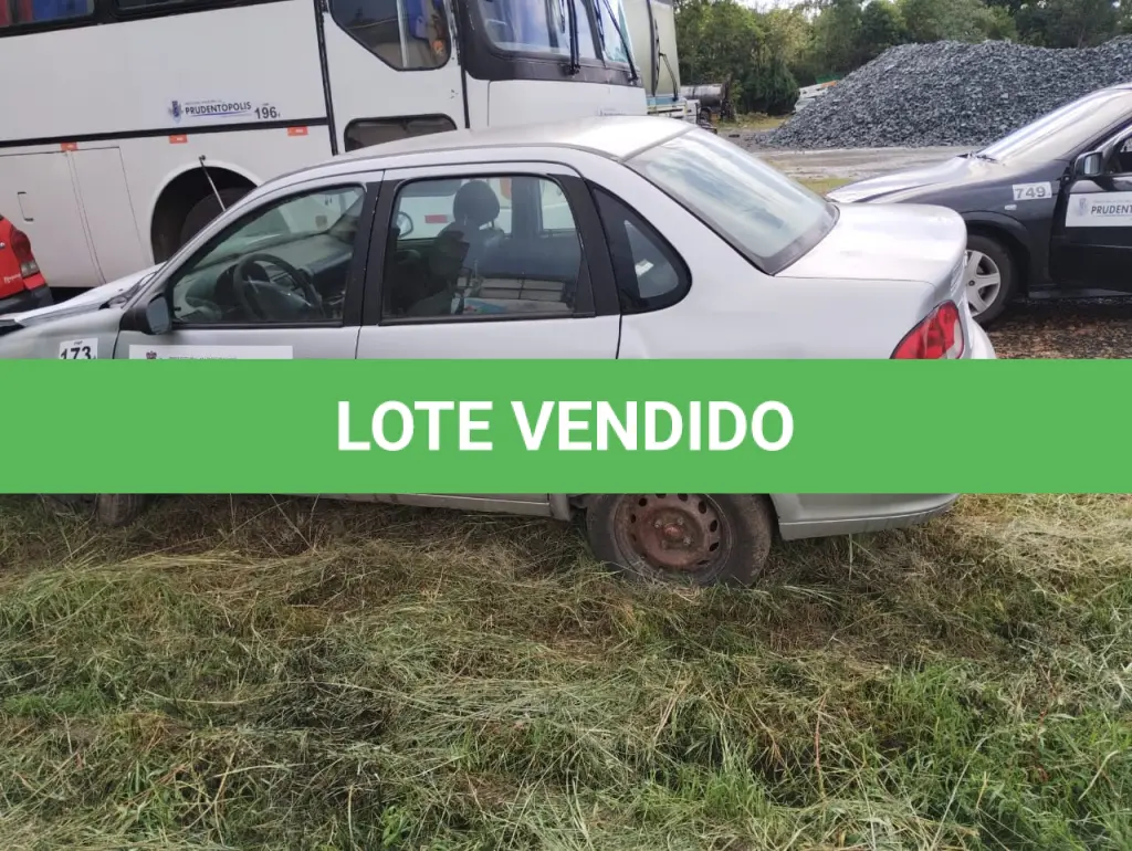 LOTE 048