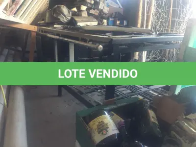 LOTE 010 - SUCATA DE GELADEIRA, FOGÃO E TV