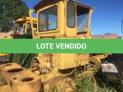 LOTE 003 - MOTONIVELADORA 120B