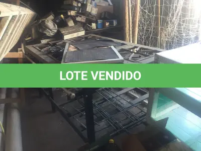 LOTE 010 - SUCATA DE GELADEIRA, FOGÃO E TV