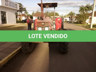 LOTE 019 - TRATOR MASSEY FERGUSON 275, Ano 2004