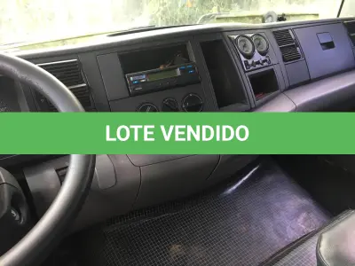 LOTE 001 - UM VEÍCULO VW 13.180, CNM, ANO 2009