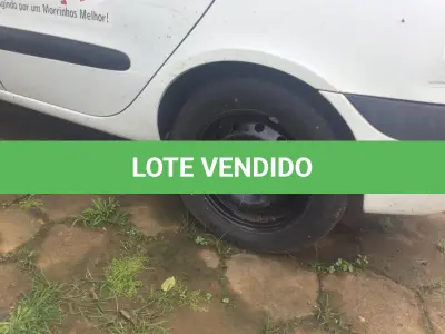 LOTE 008 - VEÍCULO RENAULT/SCENIC, RT 1.6 16V, placas ILI-9466, gasolina, ano e modelo 2003, cor branca.