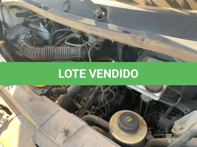 LOTE 001 - AMBULÂNCIA RENAULT/CHAPECO, ano 2013 e modelo 2014