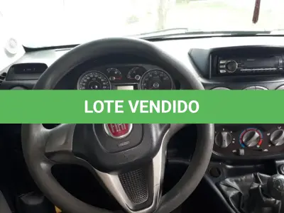 LOTE 003 - VEÍCULO FIAT/DOBLO, ATTRACTIV 1.4, placas IVR-2111, flex, ano e modelo 2014, cor branca