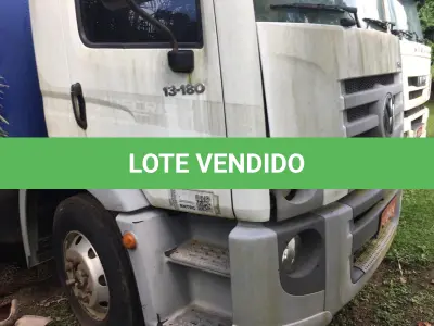 LOTE 001 - UM VEÍCULO VW 13.180, CNM, ANO 2009