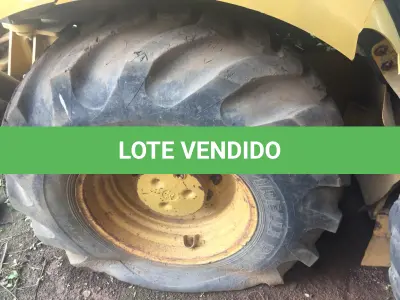 LOTE 009 - RETROESCAVADEIRA CAT, 416 E, placas IQU 2103, diesel, cor amarela, ano e modelo 2010