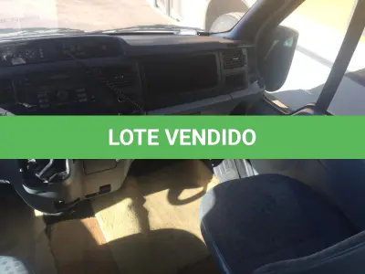 LOTE 003 - FURGÃO FORD TRANSIT, diesel, ano e modelo 2013