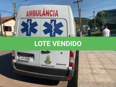 LOTE 001 - AMBULÂNCIA RENAULT/CHAPECO, ano 2013 e modelo 2014