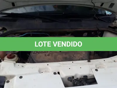 LOTE 003 - VEÍCULO FIAT/DOBLO, ATTRACTIV 1.4, placas IVR-2111, flex, ano e modelo 2014, cor branca