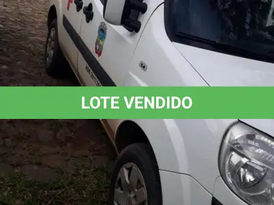 LOTE 003 - VEÍCULO FIAT/DOBLO, ATTRACTIV 1.4, placas IVR-2111, flex, ano e modelo 2014, cor branca