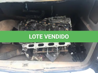 LOTE 008 - VEÍCULO RENAULT/SCENIC, RT 1.6 16V, placas ILI-9466, gasolina, ano e modelo 2003, cor branca.