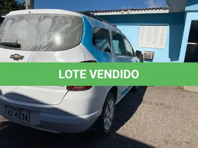 LOTE 008 - VEÍCULO GM SPIN 1.8 MT LTZ placa IVU 4534, Flex, ano 2014, modelo 2015, cor branca