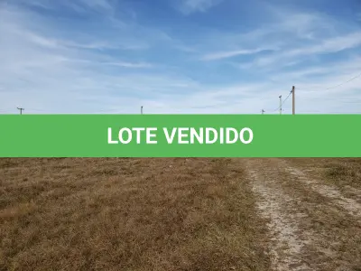 LOTE 002 - UM TERRENO URBANO, na Praia Riviera, lote 09 da quadra 05, em Torres/RS