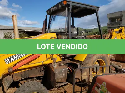 LOTE 004 - RETROESCAVADEIRA RANDON, ano 2013, 4x4