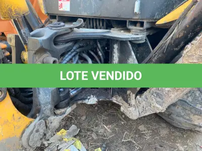 LOTE 004 - RETROESCAVADEIRA RANDON ANO 2013