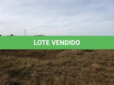 LOTE 002 - UM TERRENO URBANO, na Praia Riviera, lote 09 da quadra 05, em Torres/RS